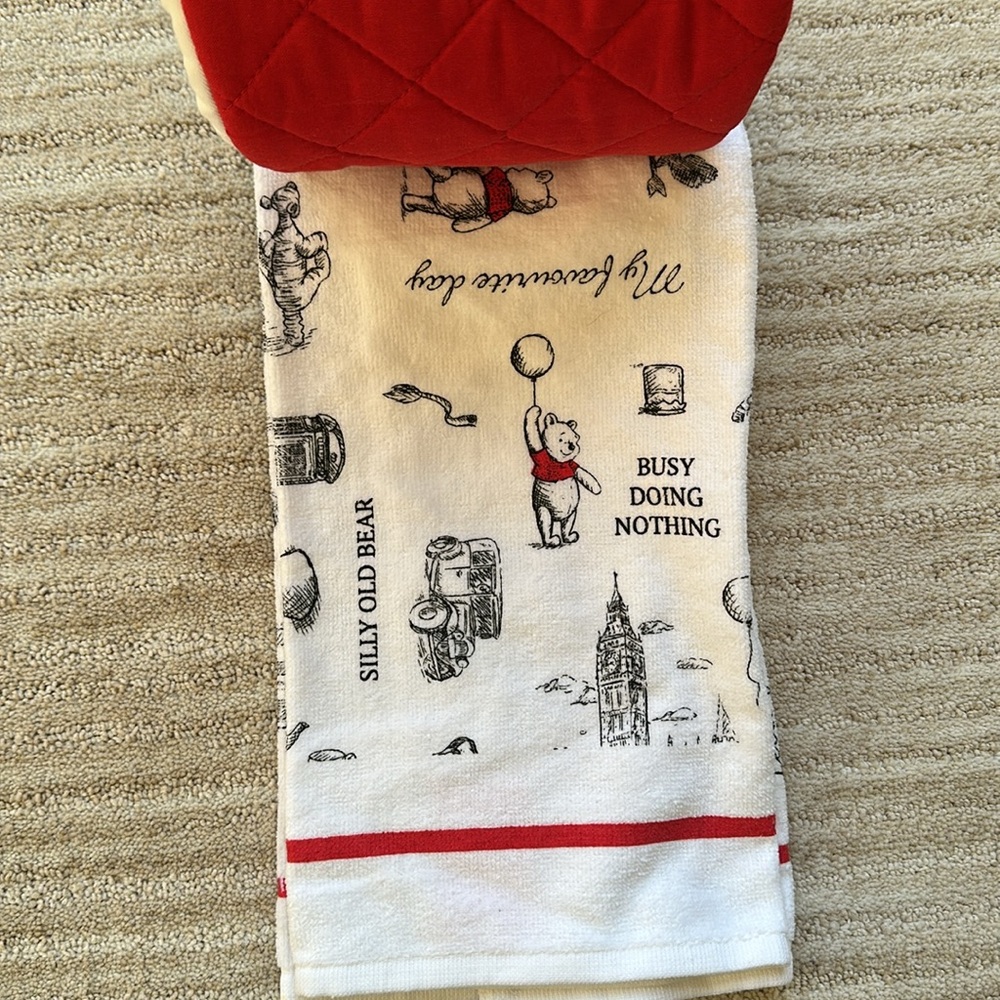 Disney CHRISTOPHER ROBIN Winnie the Pooh Oven Mitt+Dish Towel Set Big Ben Disney - Picture 5 of 10